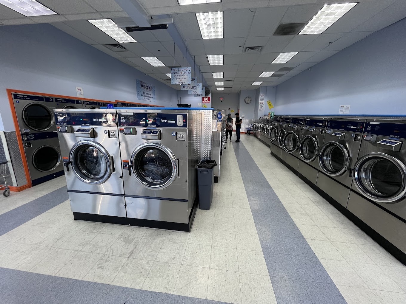 Mays Laundromat business laundry pickup and delivery in Sacramento CA