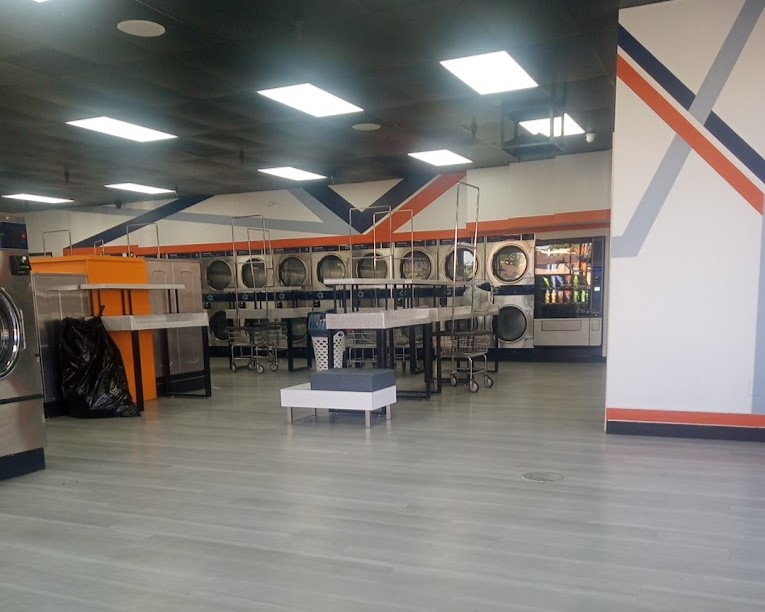 Mays Laundromat drop-off laundry service in Sacramento CA