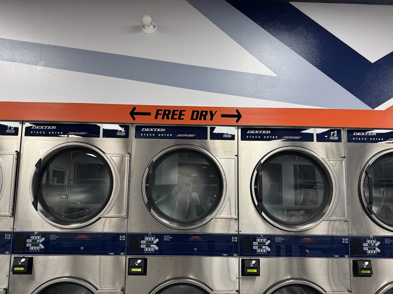 Mays Laundromat self-service laundromat in Sacramento CA