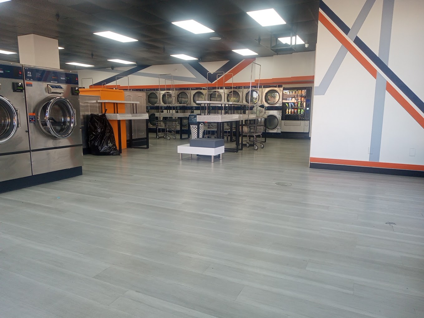 Customers using self-service laundry in Sacramento CA
