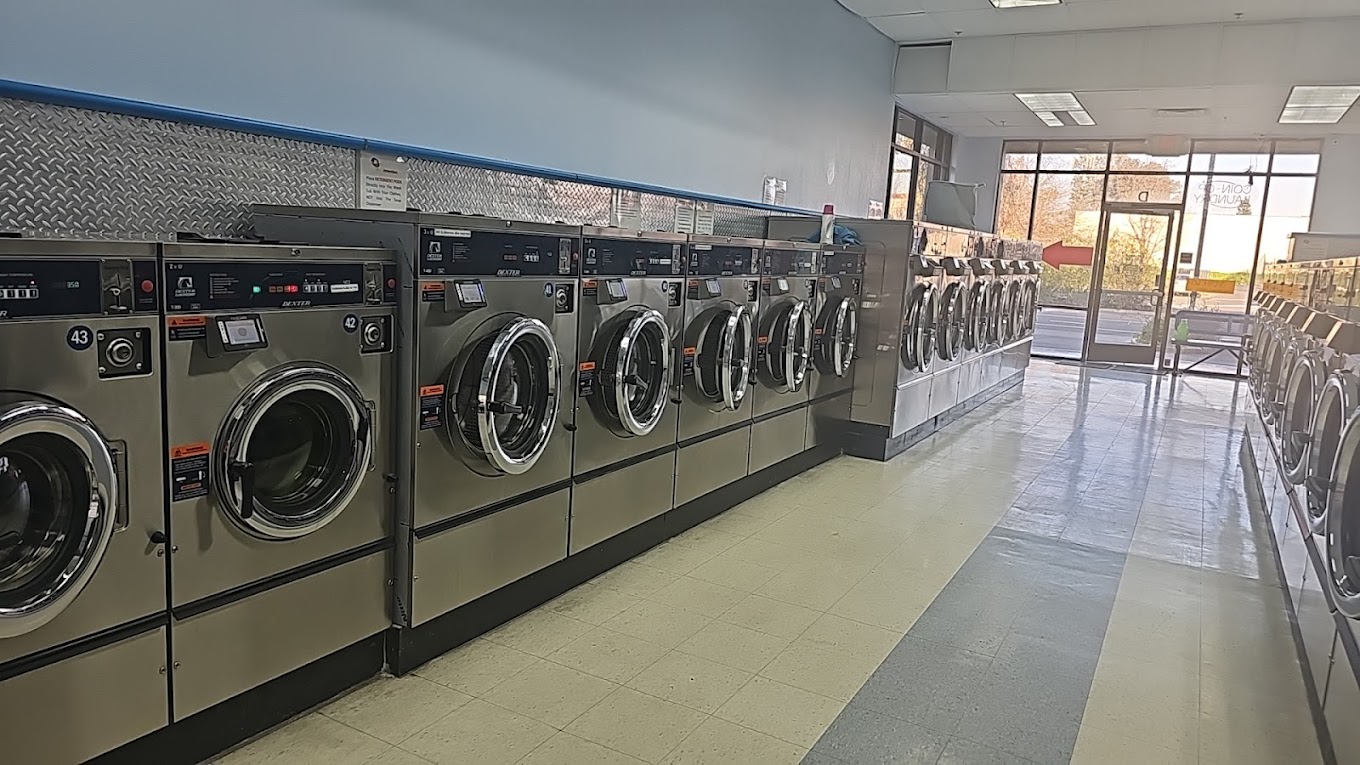 Mays Laundromat wash dry fold drop-off service