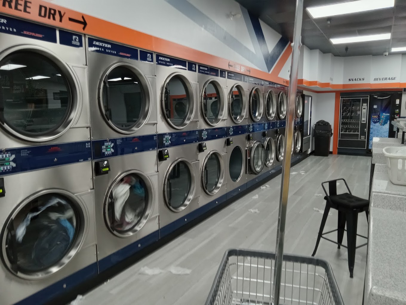 Prompt and reliable wash and fold laundry service in Sacramento CA